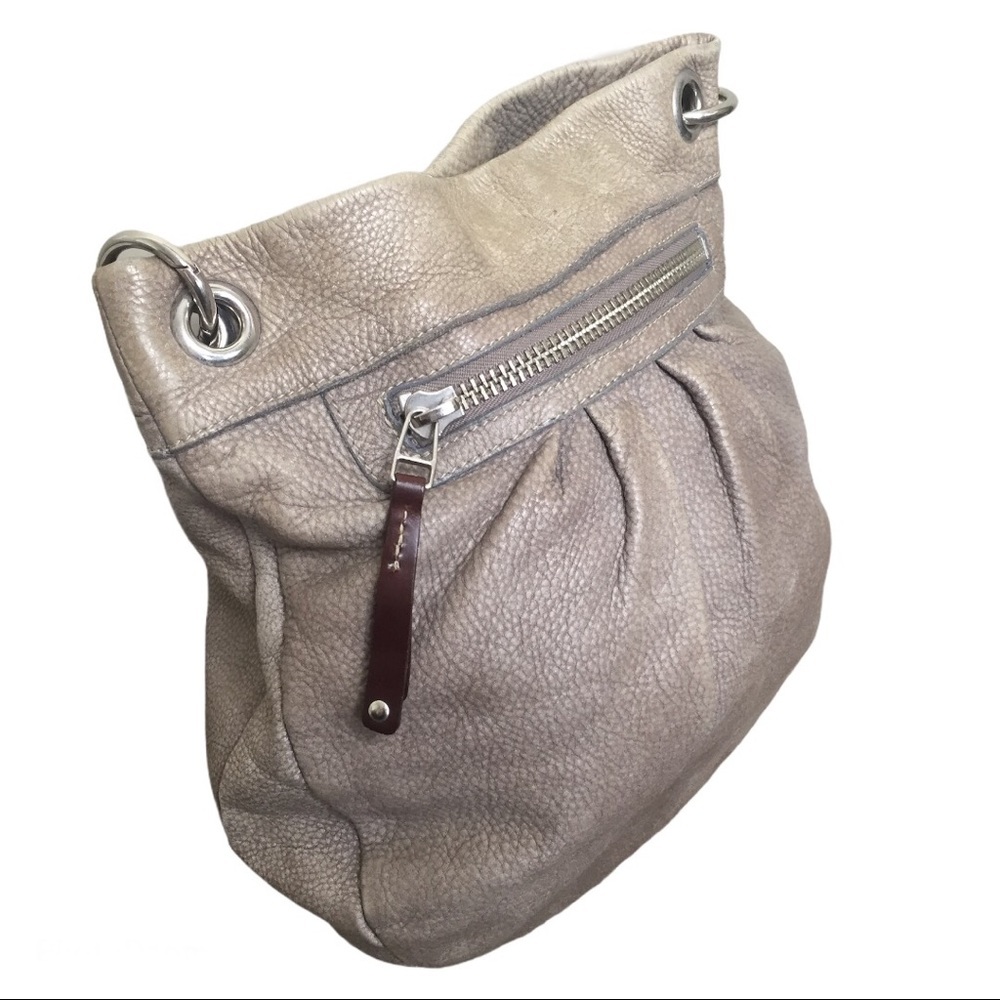 ROOTS Taupe Beige Pebbled Leather Olivia Large Slouchy Hobo Shoulder Bag Purse - Picture 5 of 11